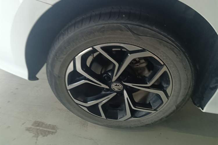 Used MG 5 2023 180 DVVT CVT Luxury Edition Right Rear Wheel Hub
