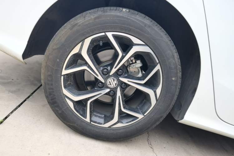 Used MG 5 2023 180 DVVT CVT Luxury Edition Right Rear Wheel Hub