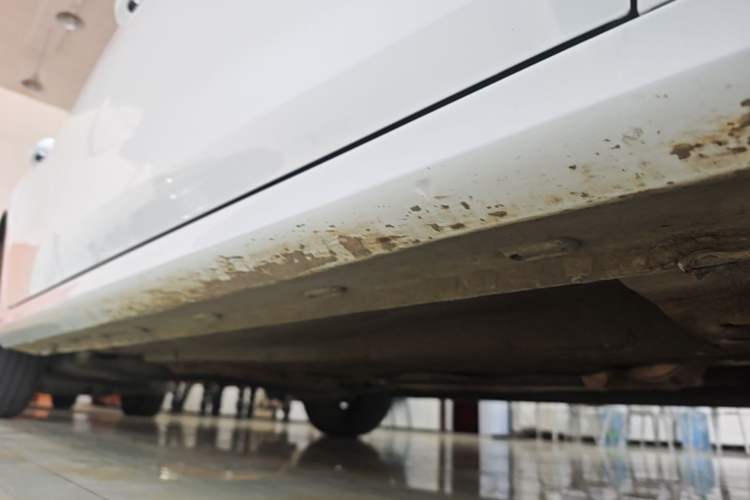 Used MG 5 2023 180 DVVT CVT Luxury Edition Right Side Sill
