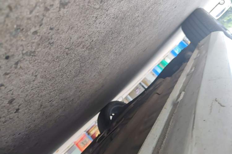Used MG 5 2023 180 DVVT CVT Luxury Edition Right Side Sill