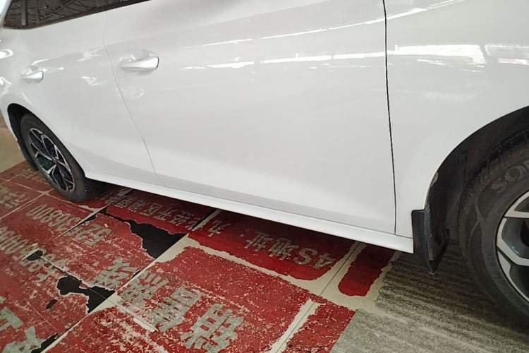 Used MG 5 2023 180 DVVT Manual Fashion Edition Right Side Sill