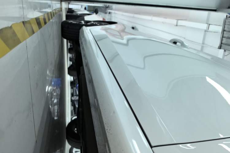 Used MG 5 2023 180 DVVT CVT Luxury Edition Right Side Sill
