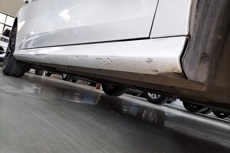 Used MG 5 2023 180 DVVT CVT Fashion Edition Right Side Sill
