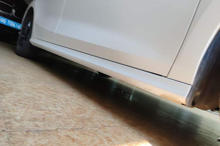 Used MG 5 2023 180 DVVT CVT Luxury Edition Right Side Sill