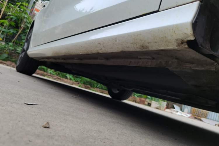 Used MG 5 2023 180 DVVT CVT Luxury Edition Right Side Sill
