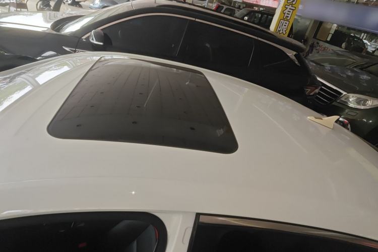 Used MG 5 2023 180 DVVT CVT Luxury Edition Roof