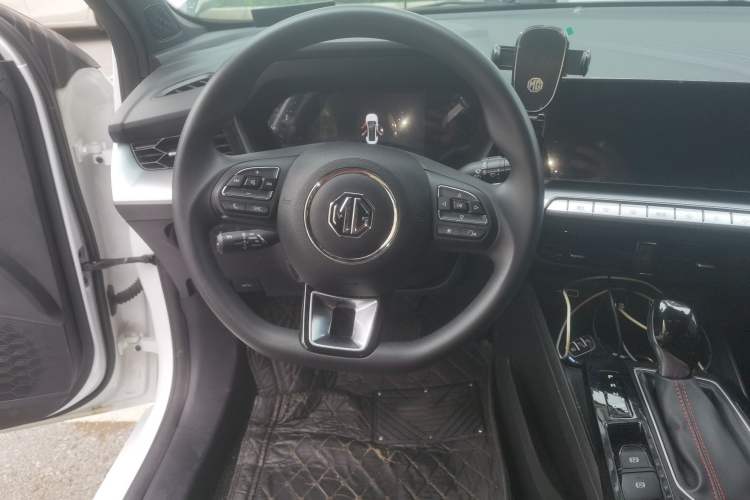 Used MG 5 2023 180 DVVT CVT Luxury Edition Steering Wheel