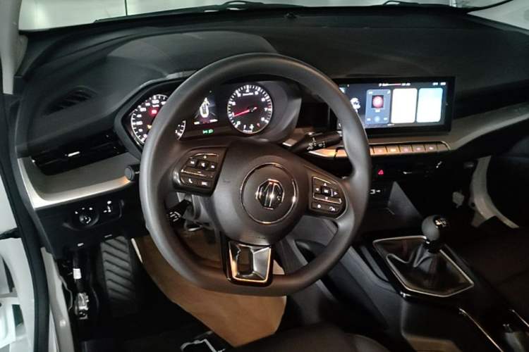 Used MG 5 2023 180 DVVT Manual Fashion Edition Steering Wheel