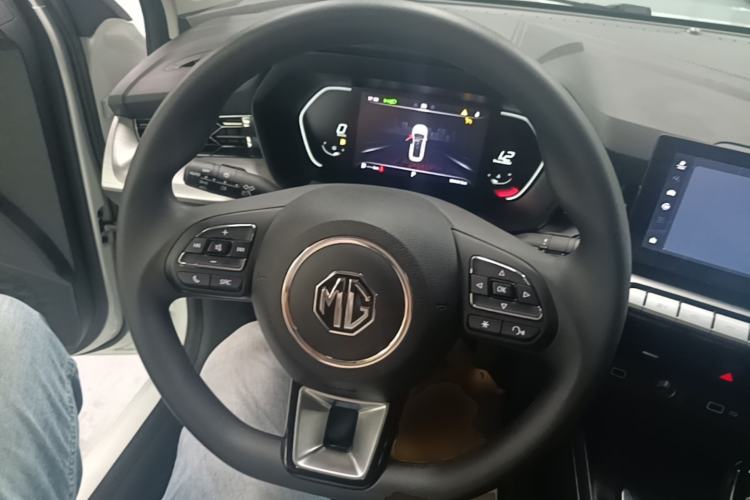 Used MG 5 2023 180 DVVT CVT Luxury Edition Steering Wheel