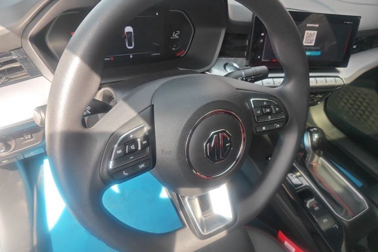 Used MG 5 2023 180 DVVT CVT Luxury Edition Steering Wheel