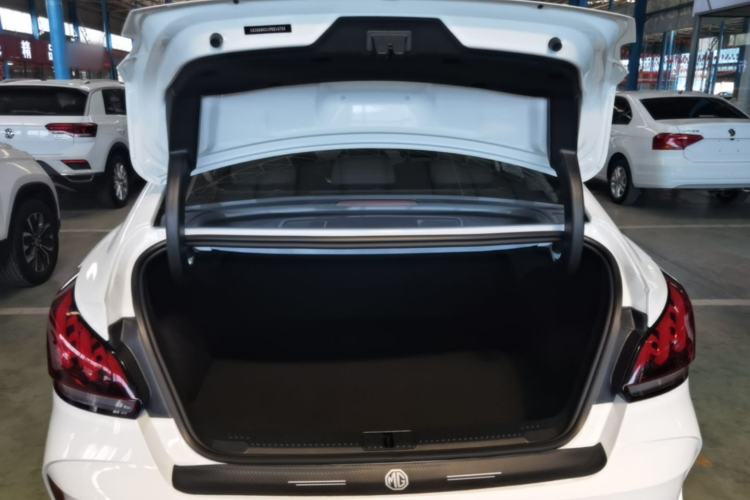 Used MG 5 2023 180 DVVT Manual Fashion Edition Trunk