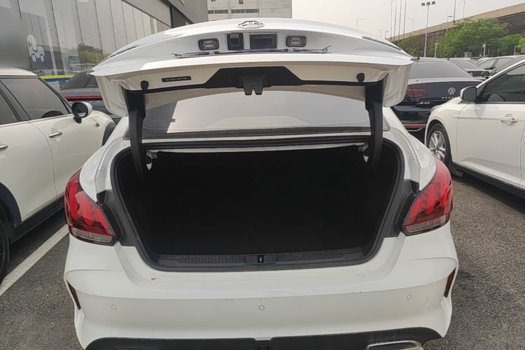 Used MG 5 2023 180 DVVT CVT Luxury Edition Trunk