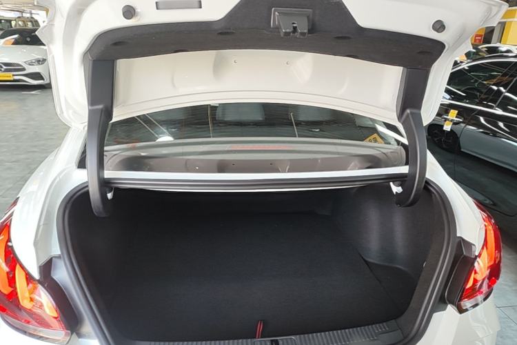 Used MG 5 2023 180 DVVT CVT Fashion Edition Trunk