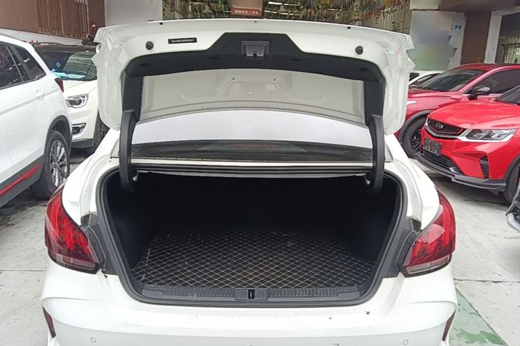 Used MG 5 2023 180 DVVT CVT Flagship Edition Trunk