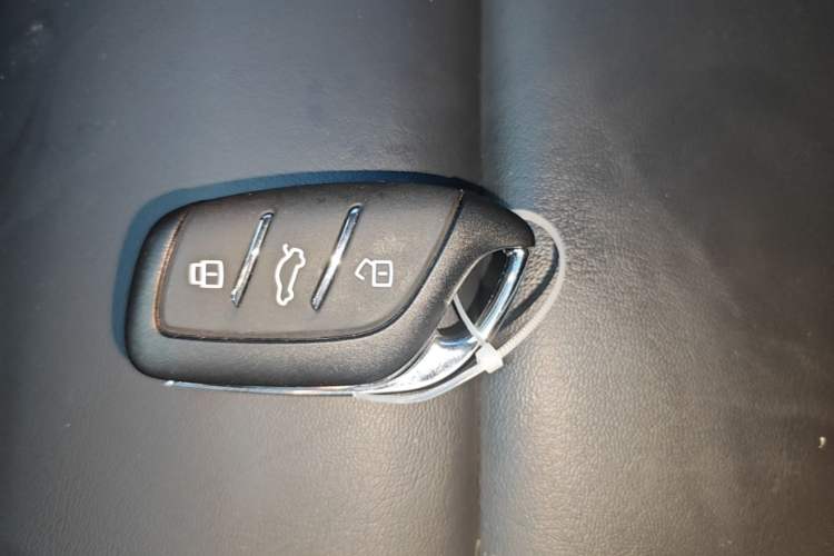 Used MG 5 2023 180 DVVT CVT Luxury Edition Vehicle Key