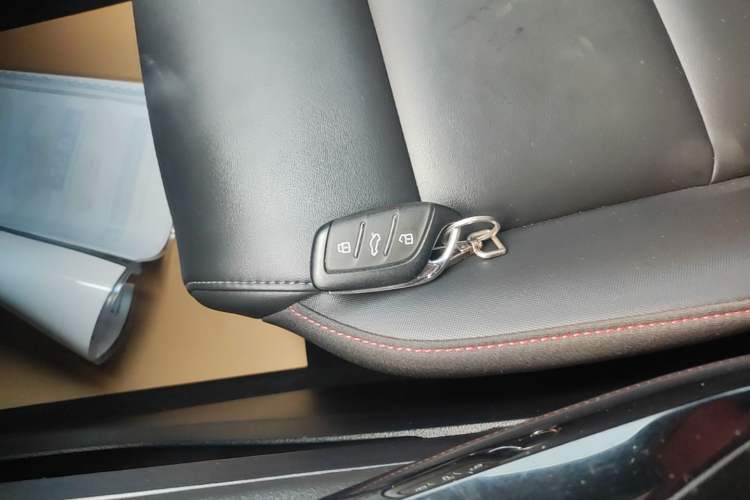 Used MG 5 2023 180 DVVT CVT Luxury Edition Vehicle Key