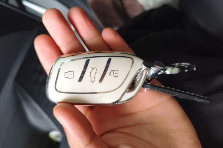 Used MG 5 2023 180 DVVT CVT Fashion Edition Vehicle Key