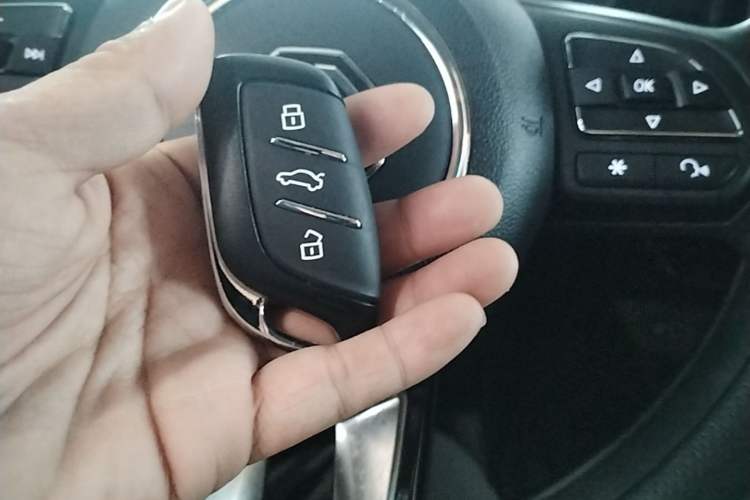 Used MG 5 2023 180 DVVT Manual Fashion Edition Vehicle Key