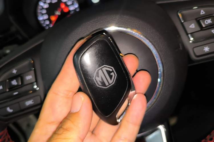 Used MG 5 2023 180 DVVT CVT Luxury Edition Vehicle Key