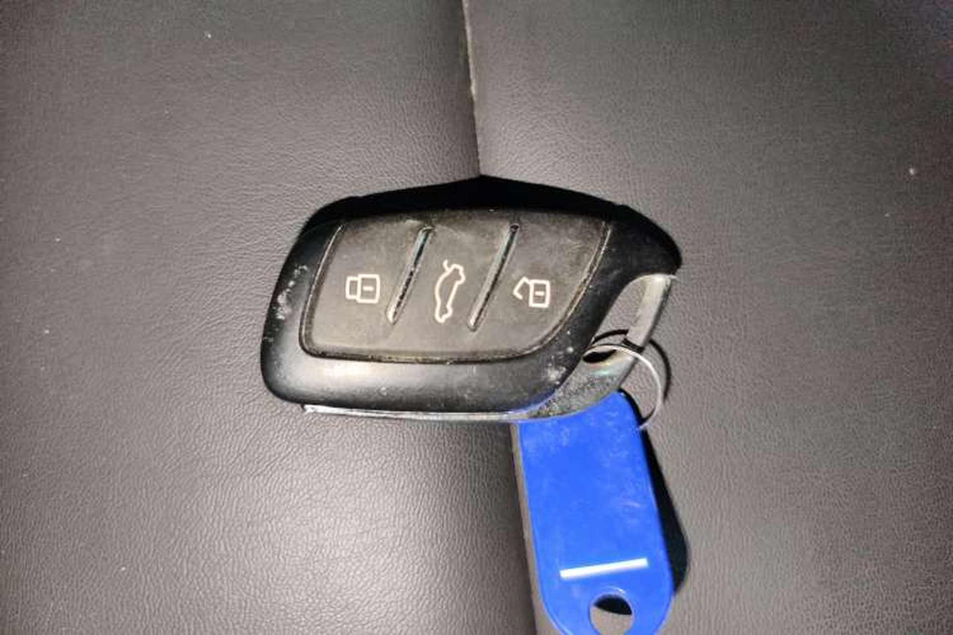 Used MG 5 2023 180 DVVT CVT Fashion Edition Vehicle Key