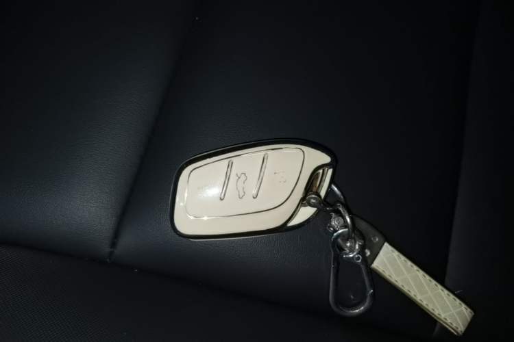 Used MG 5 2023 180 DVVT CVT Luxury Edition Vehicle Key