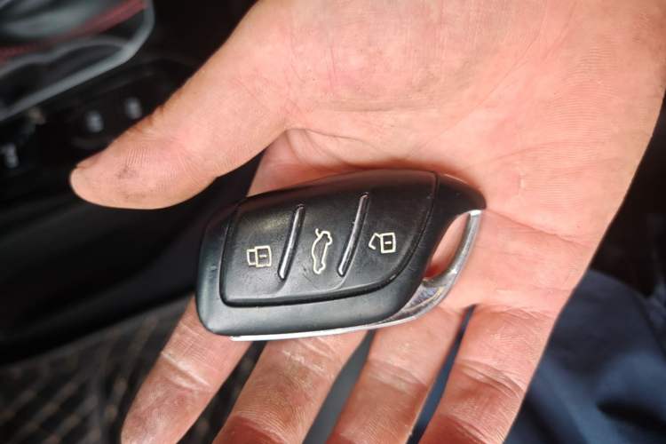 Used MG 5 2023 180 DVVT CVT Luxury Edition Vehicle Key