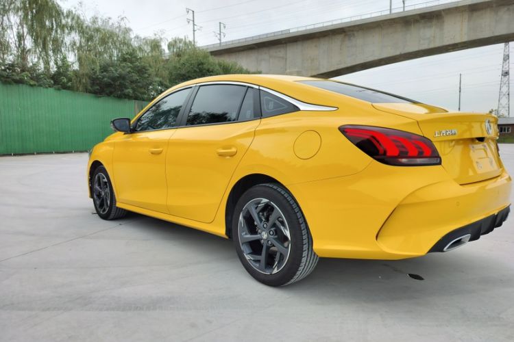 Used MG 5 2023 300TGI DCT Flagship Edition Exterior 2
