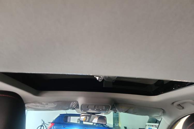 Used MG 5 2023 180 DVVT CVT Luxury Edition Headliner