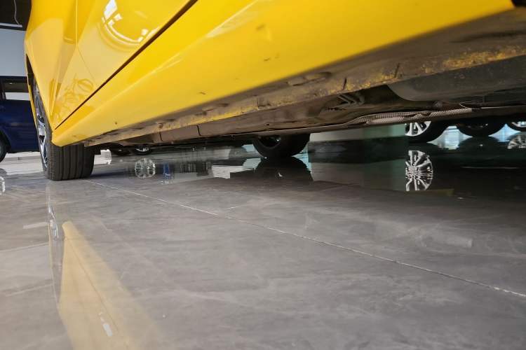 Used MG 5 2023 180 DVVT CVT Luxury Edition Left Side Sill