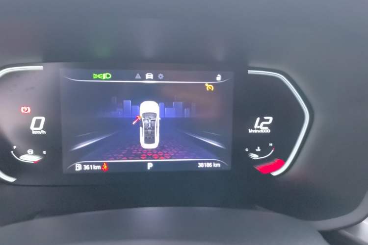Used MG 5 2023 180 DVVT CVT Luxury Edition Odometer Close Up