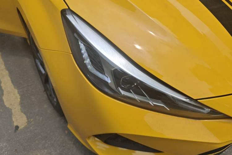 Used MG 5 2023 180 DVVT CVT Luxury Edition Right Front Headlight