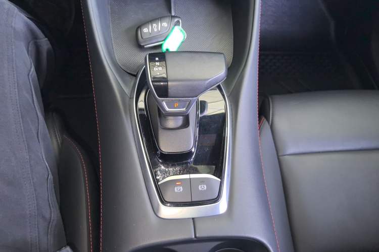 Used MG 5 2025 300TGI Global Flagship Edition Gear Lever