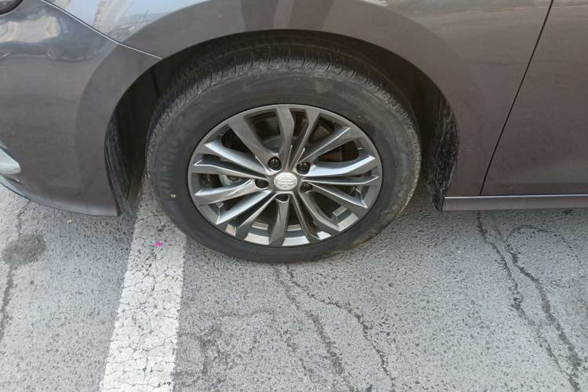 Used MG 5 2025 180 DVVT Global First Edition Left Front Wheel Hub
