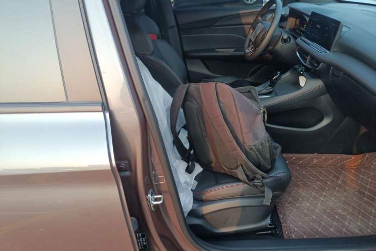 Used MG 5 2025 180 DVVT Global First Edition Right Front Seat