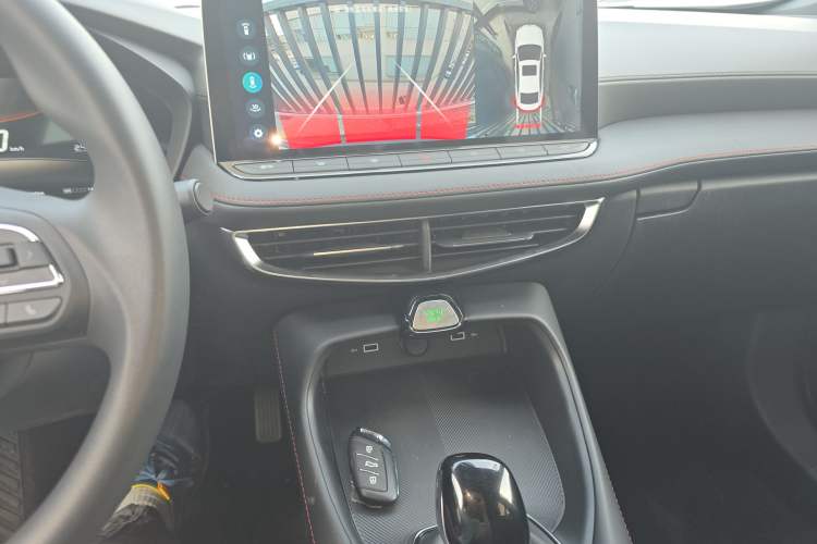 Used MG 5 2025 180 DVVT Global Luxury Edition Audio And AC Panel