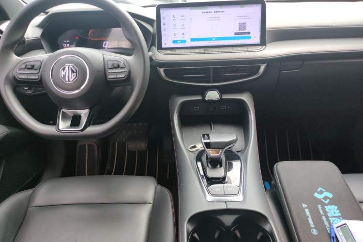 Used MG 5 2025 300TGI Global Flagship Edition Audio And AC Panel