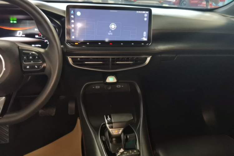 Used MG 5 2025 300TGI Global Flagship Edition Audio And AC Panel