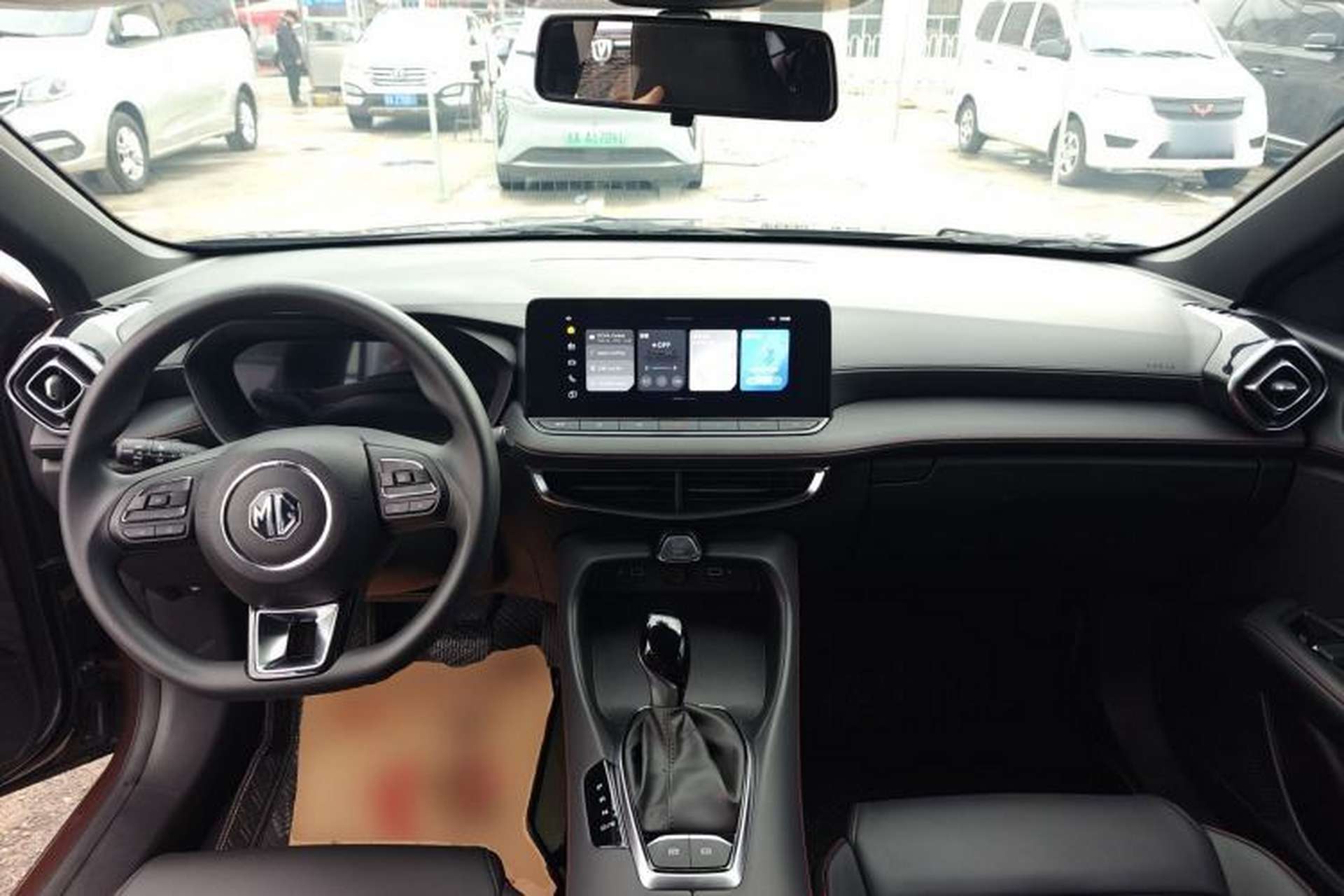 Used MG 5 2025 180 DVVT Global First Edition Center Console