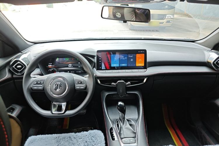 Used MG 5 2025 180 DVVT Global Luxury Edition Center Console