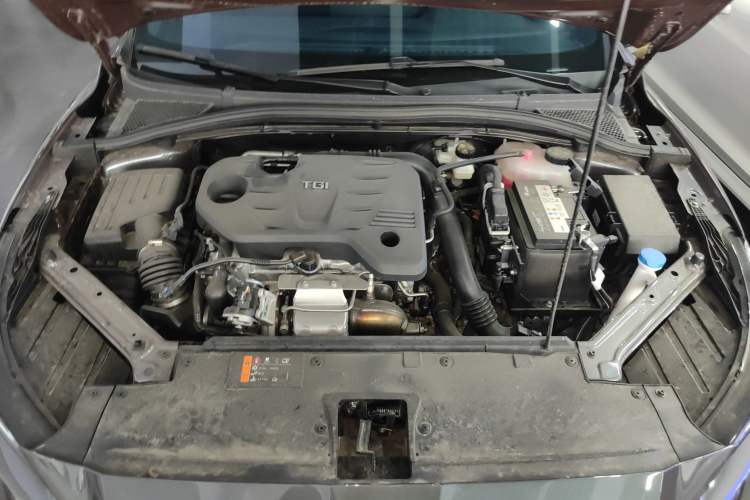 Used MG 5 2025 300TGI Global Flagship Edition Engine Bay