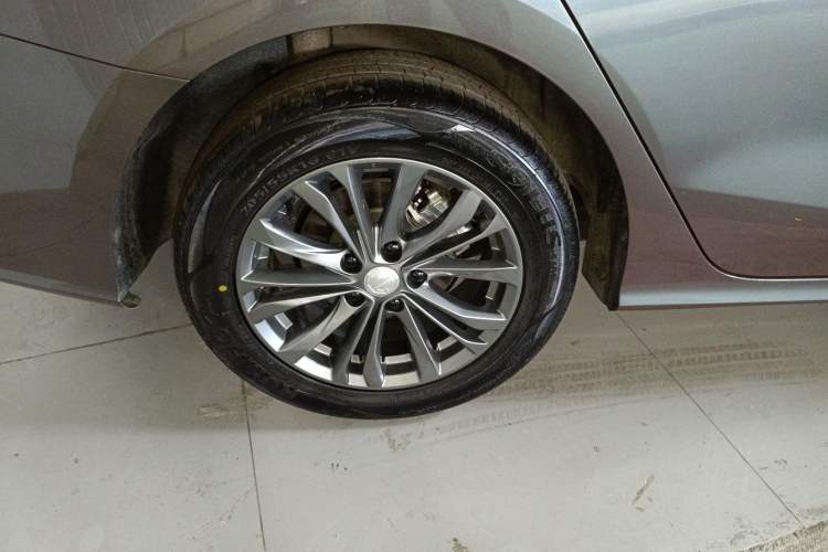 Used MG 5 2025 180 DVVT Global First Edition Exterior 5