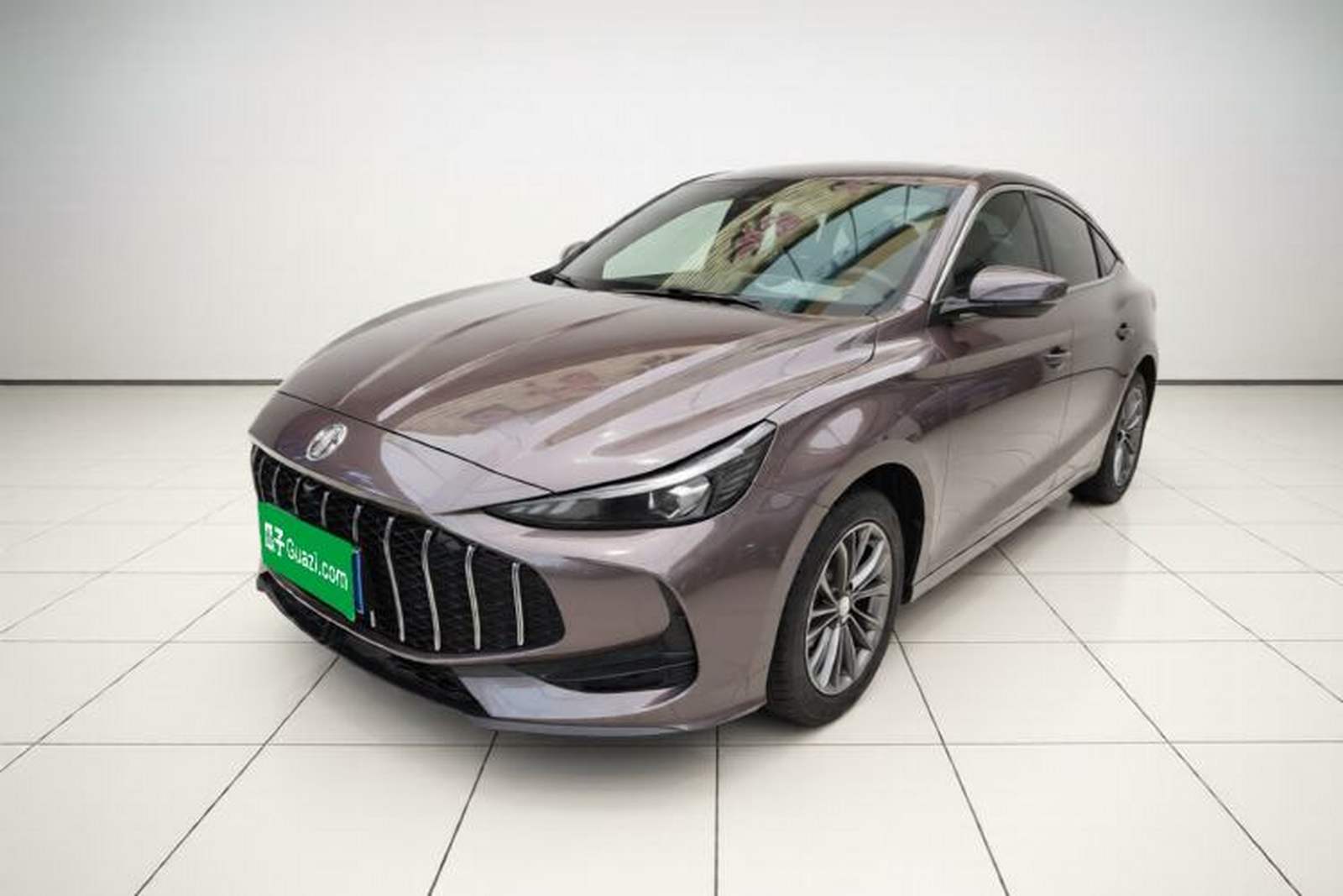 Фото MG с площадки