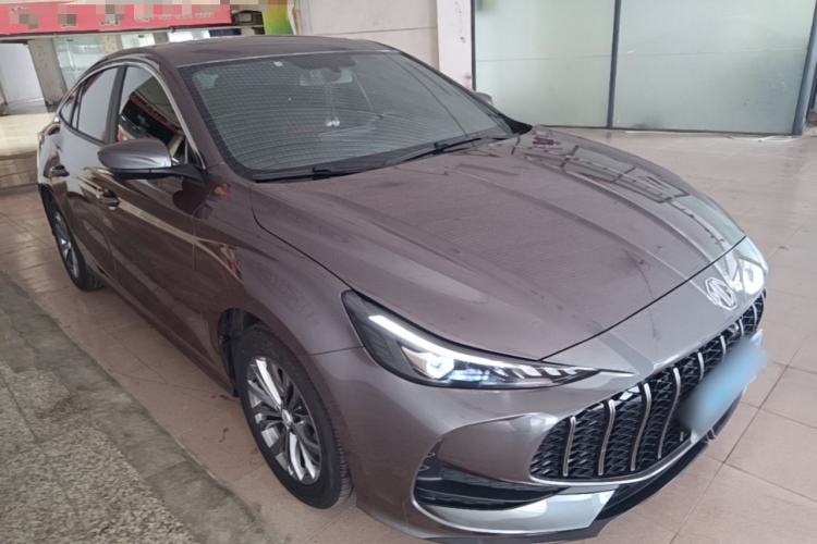 Used MG 5 2025 180 DVVT Global Luxury Edition Front Right 45 Deg