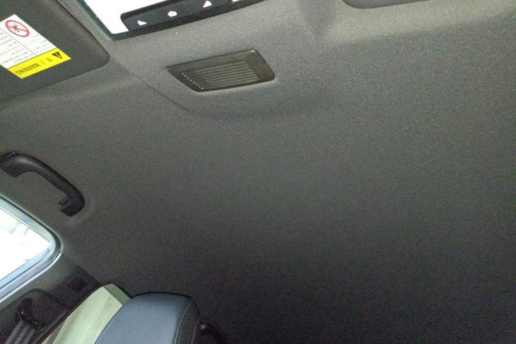 Used MG 5 2025 180 DVVT Global First Edition Headliner