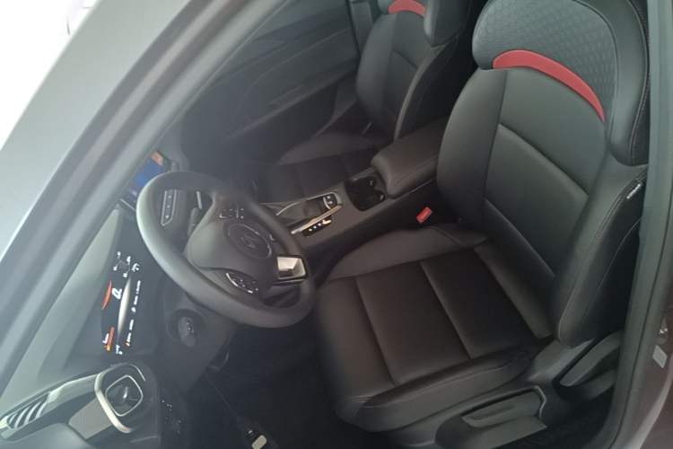 Used MG 5 2025 180 DVVT Global Luxury Edition Left Front Seat
