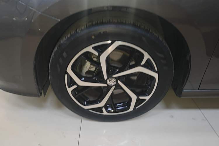 Used MG 5 2025 300TGI Global Flagship Edition Left Front Wheel Hub