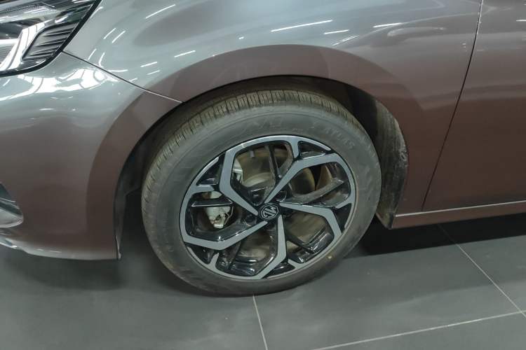 Used MG 5 2025 300TGI Global Flagship Edition Left Front Wheel Hub