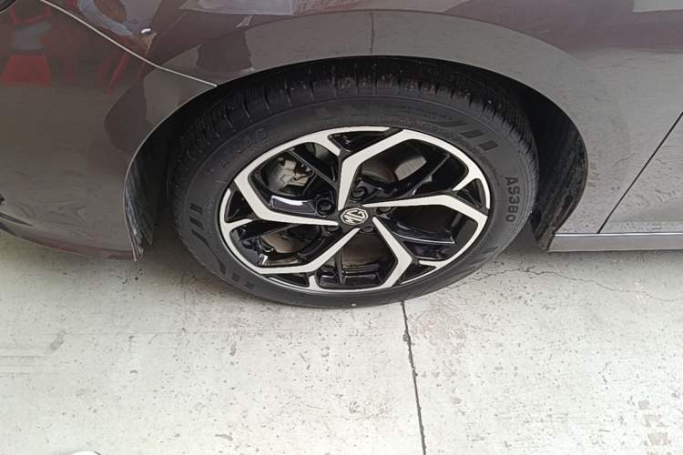 Used MG 5 2025 300TGI Global Flagship Edition Left Front Wheel Hub