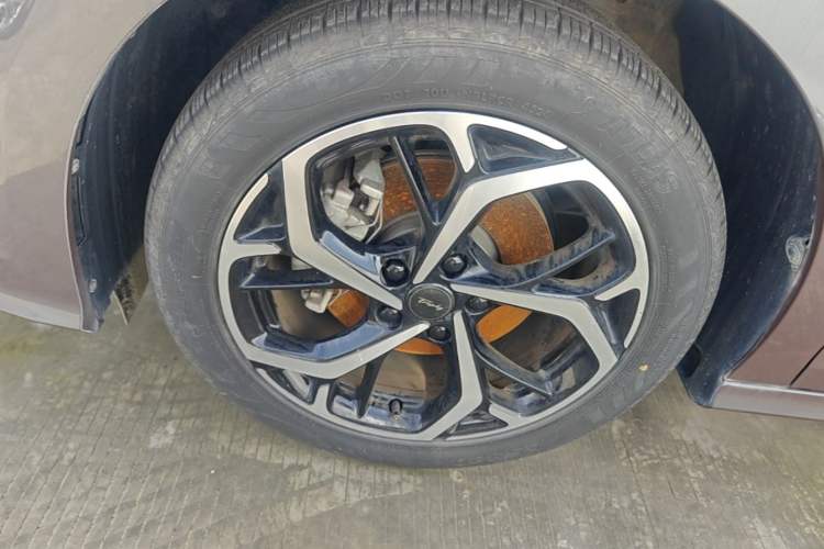 Used MG 5 2025 300TGI Global Flagship Edition Left Front Wheel Hub