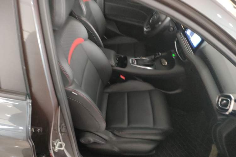 Used MG 5 2025 180 DVVT Global First Edition Right Front Seat